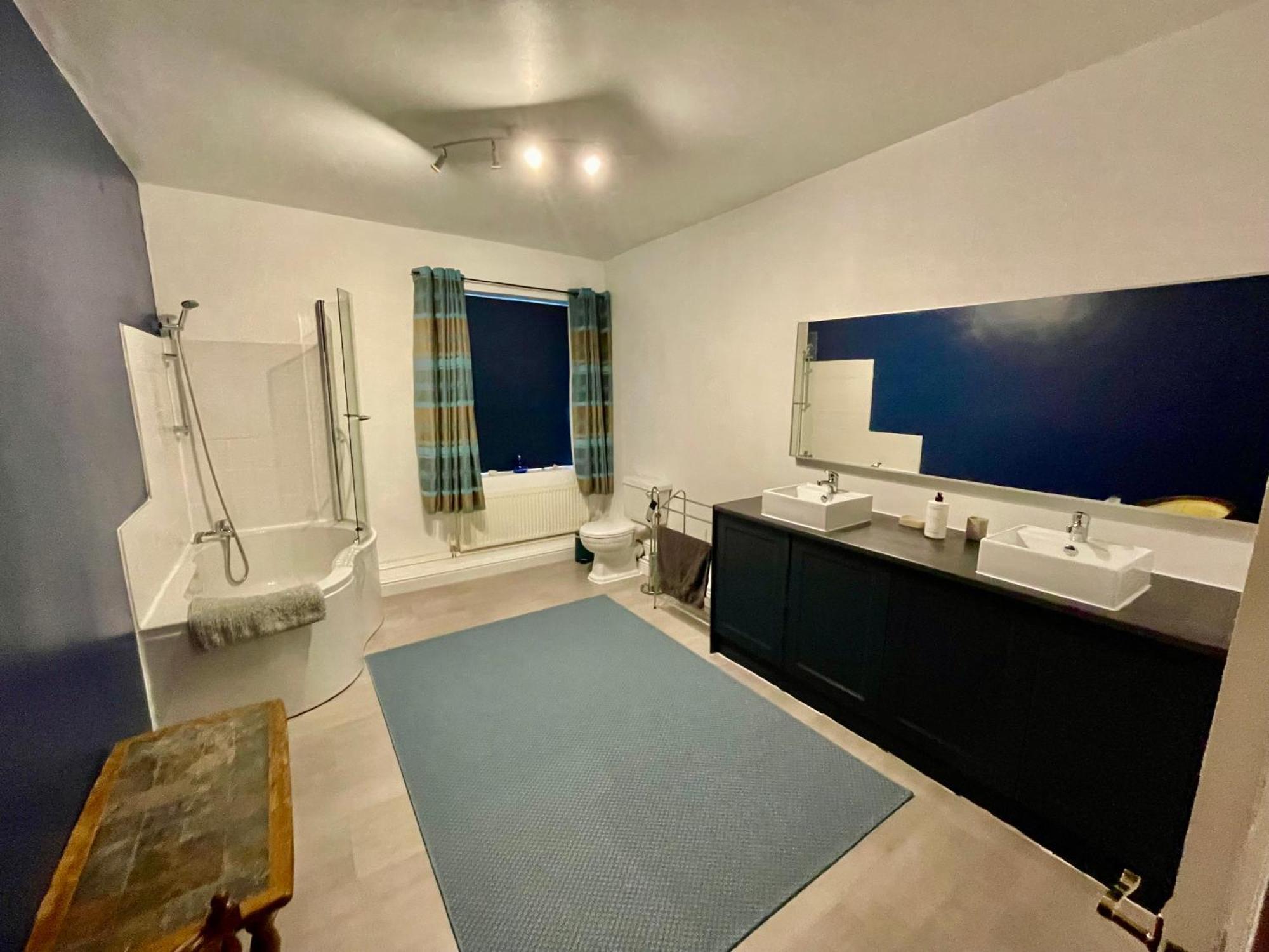 Spacious 3 Bedroom Garden Apartment In Snowdonia National Park Garndolbenmaen Exterior photo
